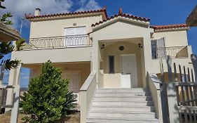 Villa Nireas In Evia